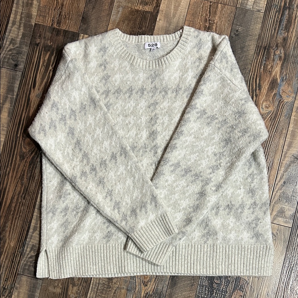 525 America Cream and Gray Crew Neck Sweater - Picture 2 of 5